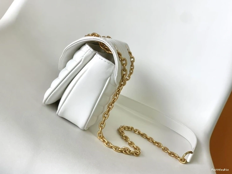 19528 GoAnywhere bags Satchel LX 0619